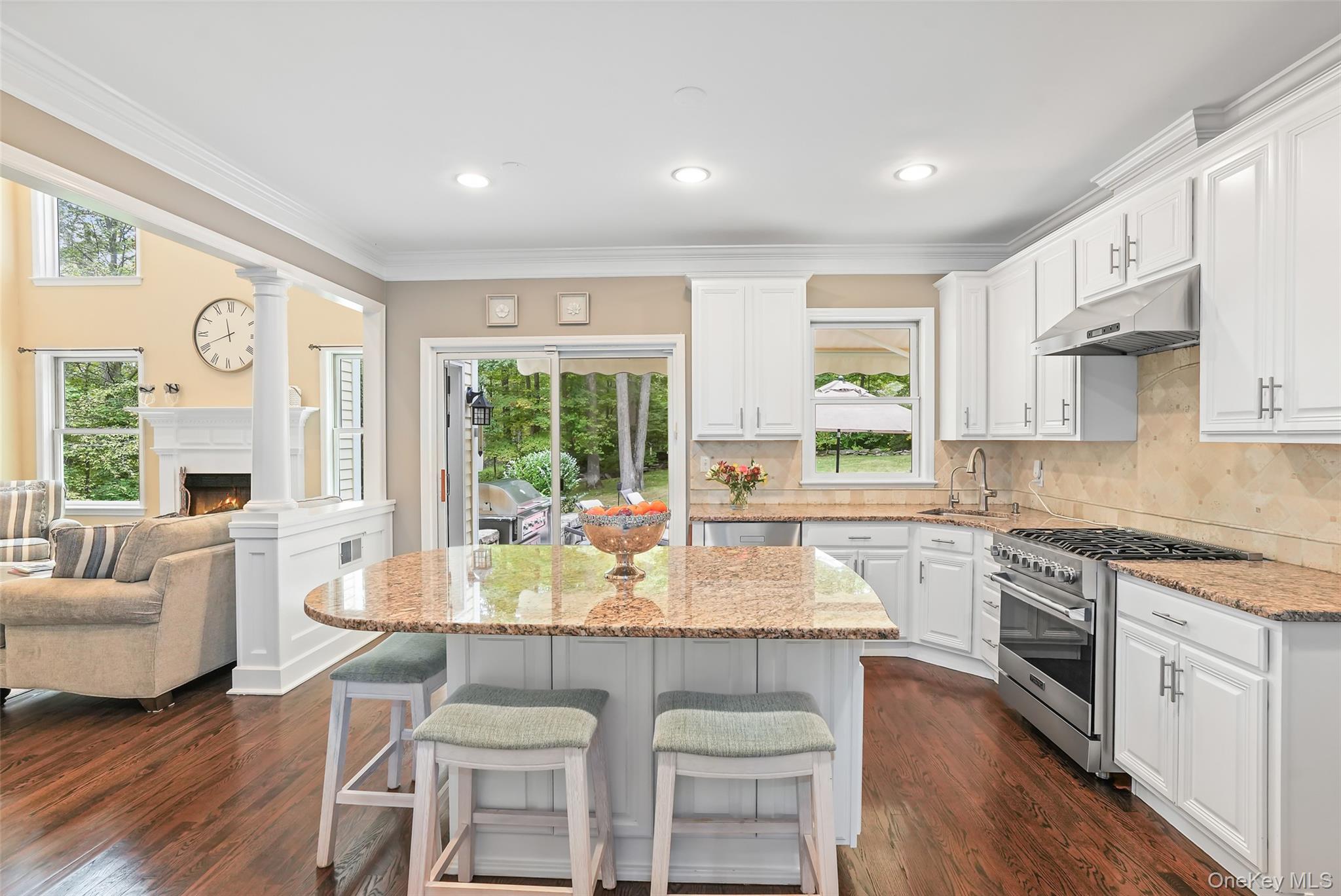 19 Ledgewood Lane, South Salem, NY 10590