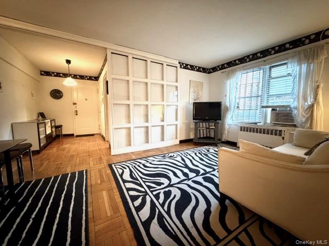 81-05 35 Avenue # 1M, Jackson Heights, NY 11372