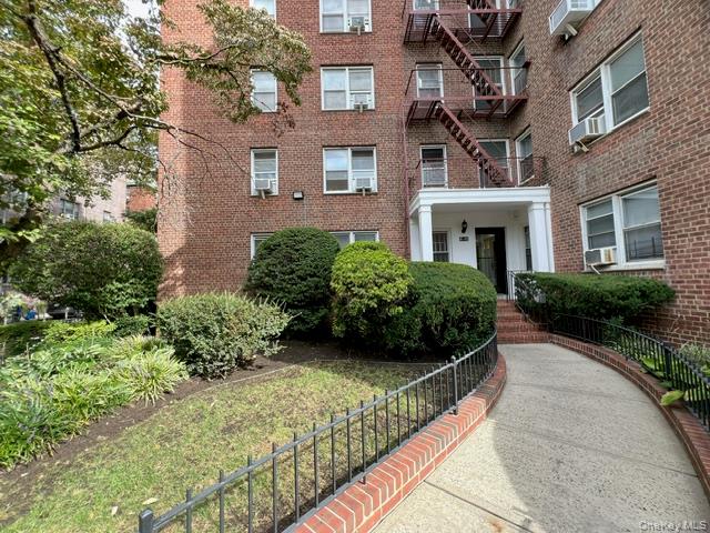 81-05 35 Avenue # 1M, Jackson Heights, NY 11372