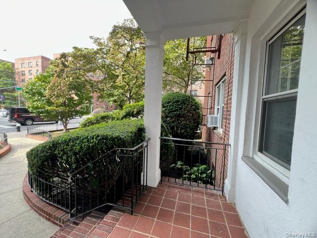 81-05 35 Avenue # 1M, Jackson Heights, NY 11372
