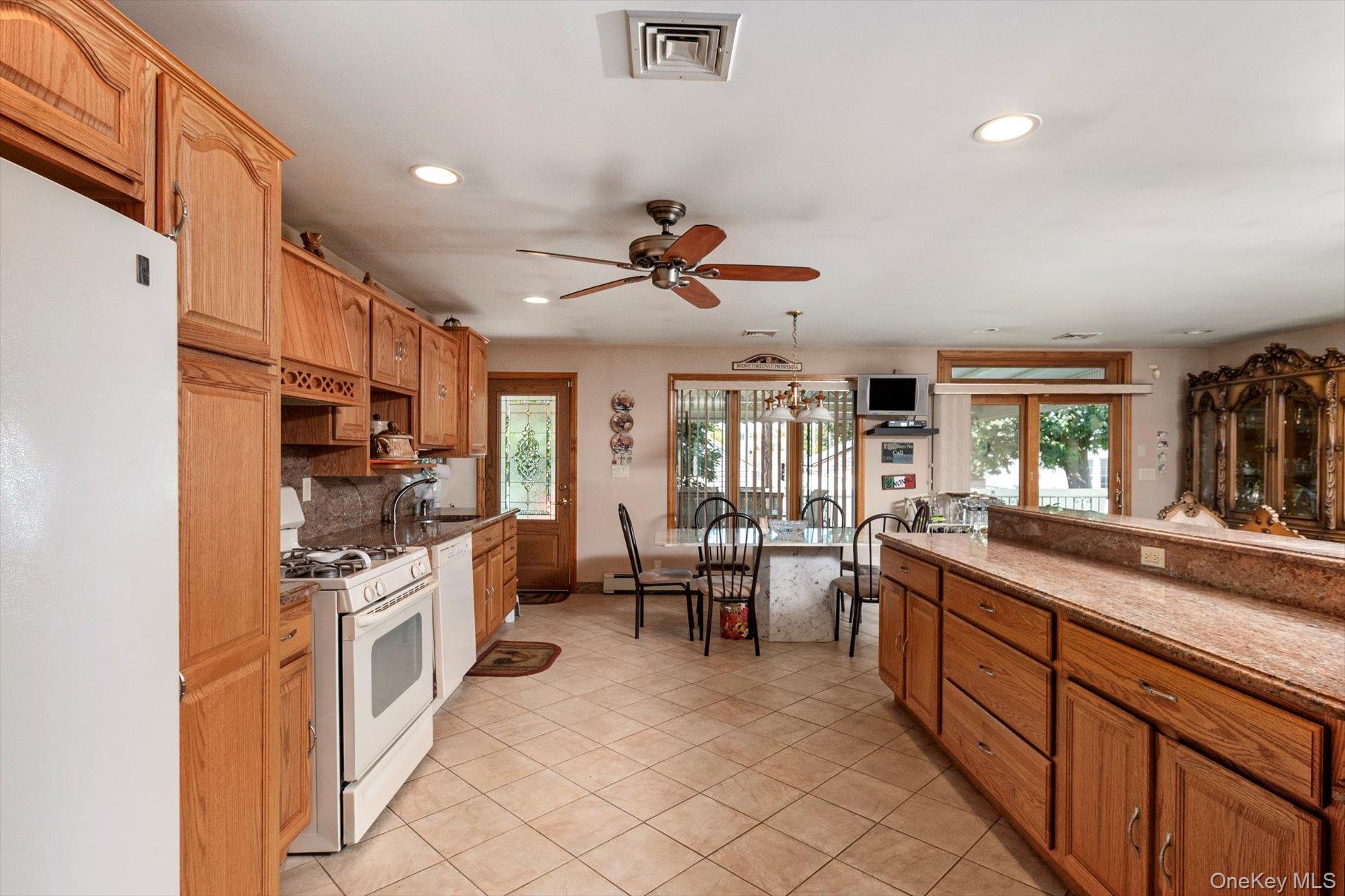 800 Mayer Drive, Wantagh, NY 11793