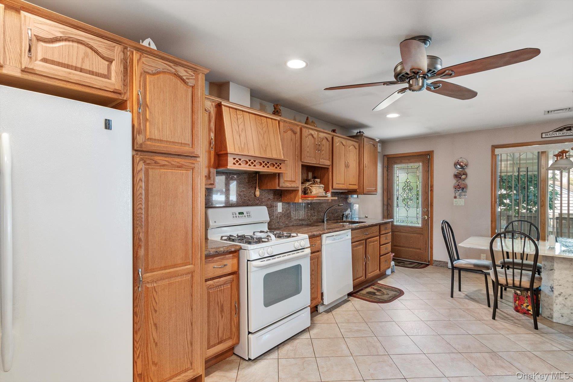 800 Mayer Drive, Wantagh, NY 11793