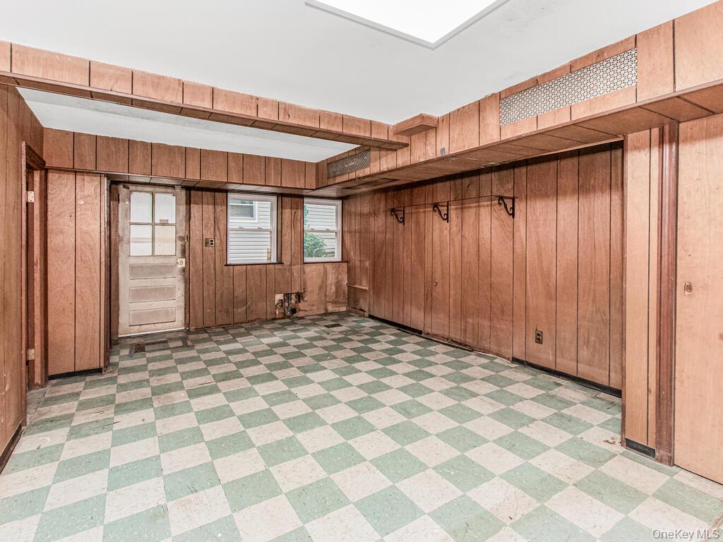 5621 Post Road, Bronx, NY 10471