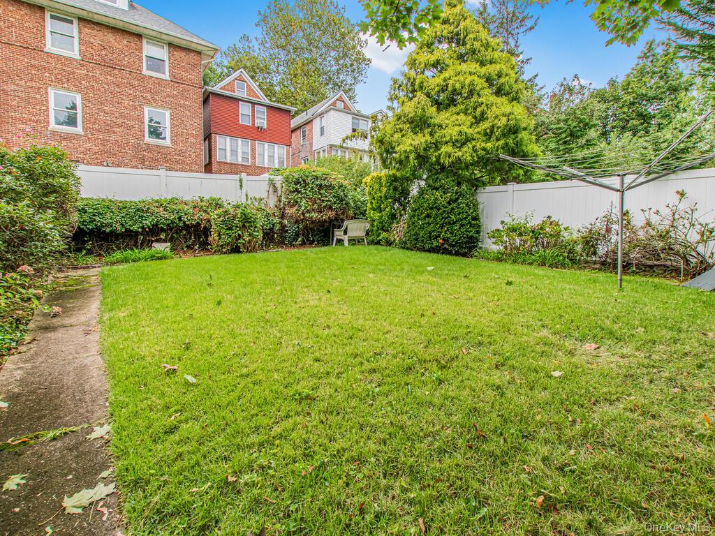 5621 Post Road, Bronx, NY 10471