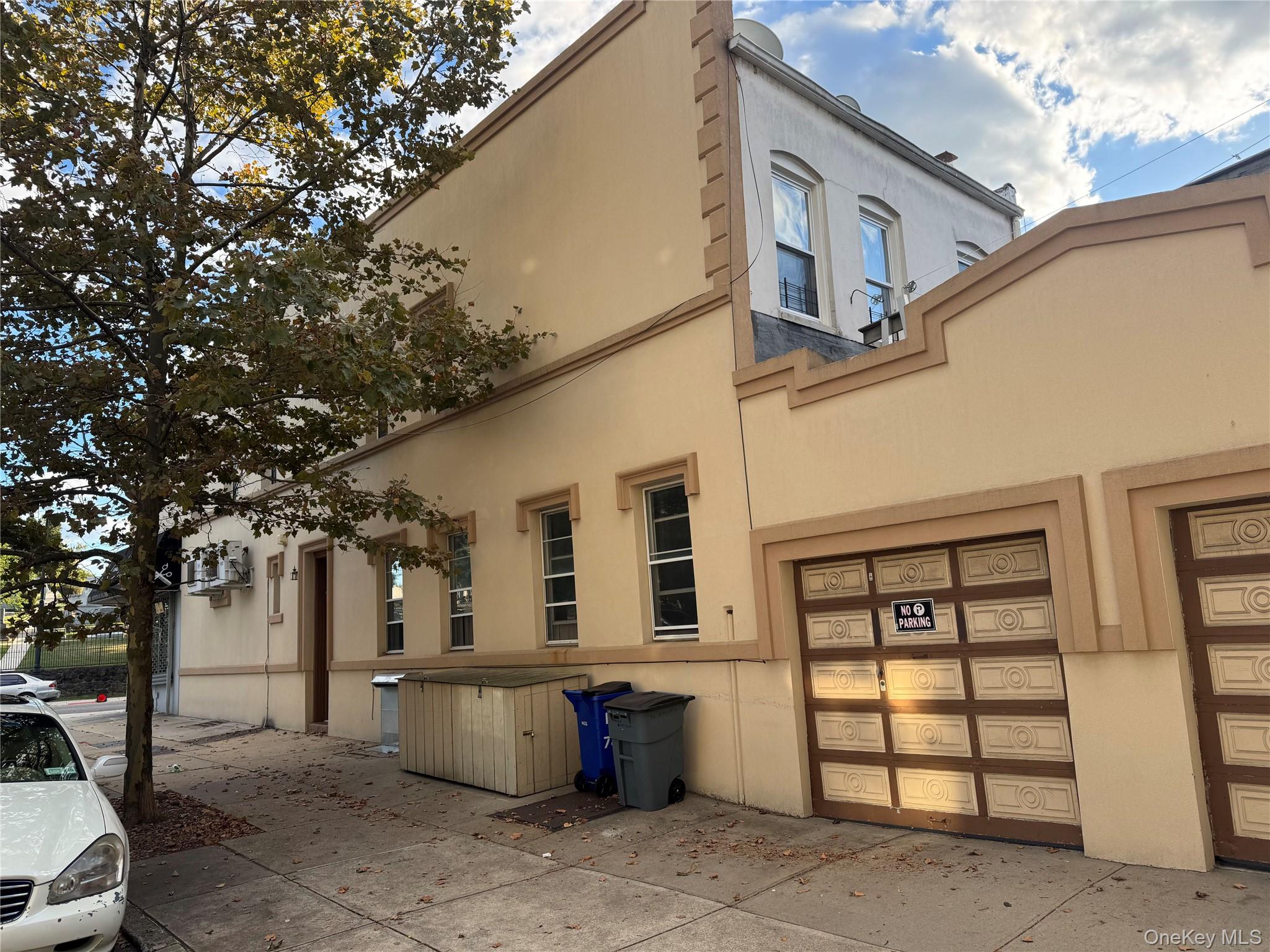 7419 Myrtle Avenue, Glendale, NY 11385