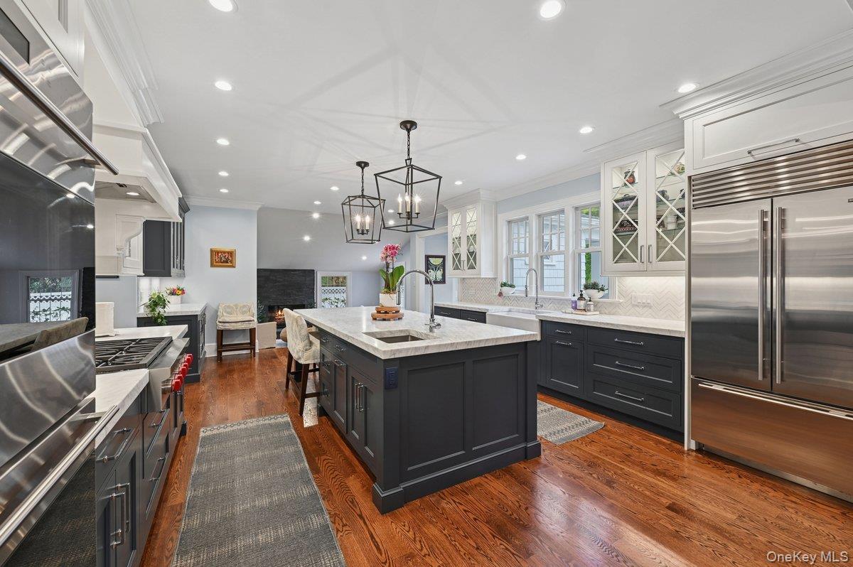 17 Deerfield Avenue, Eastchester, NY 10709