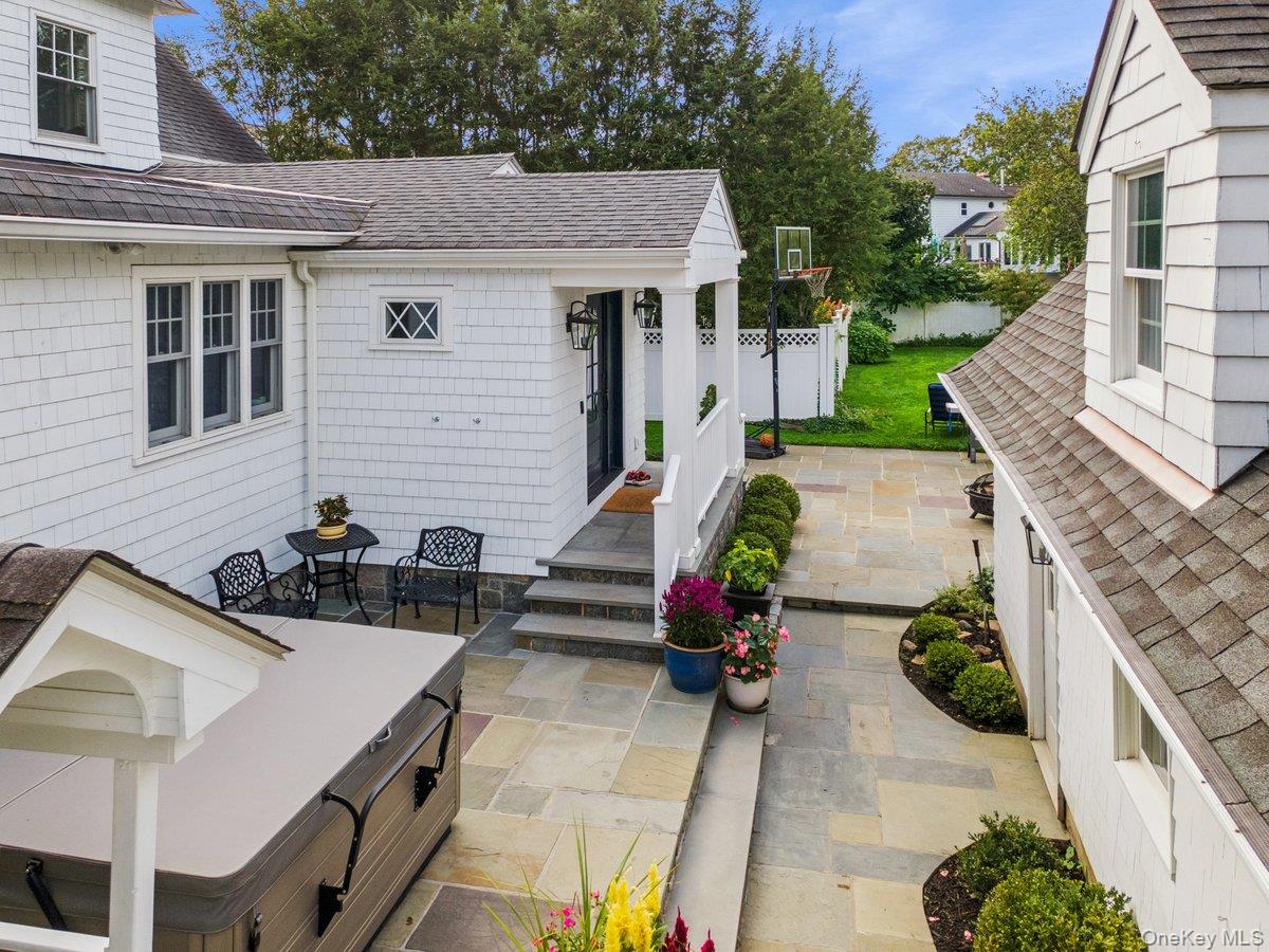 17 Deerfield Avenue, Eastchester, NY 10709