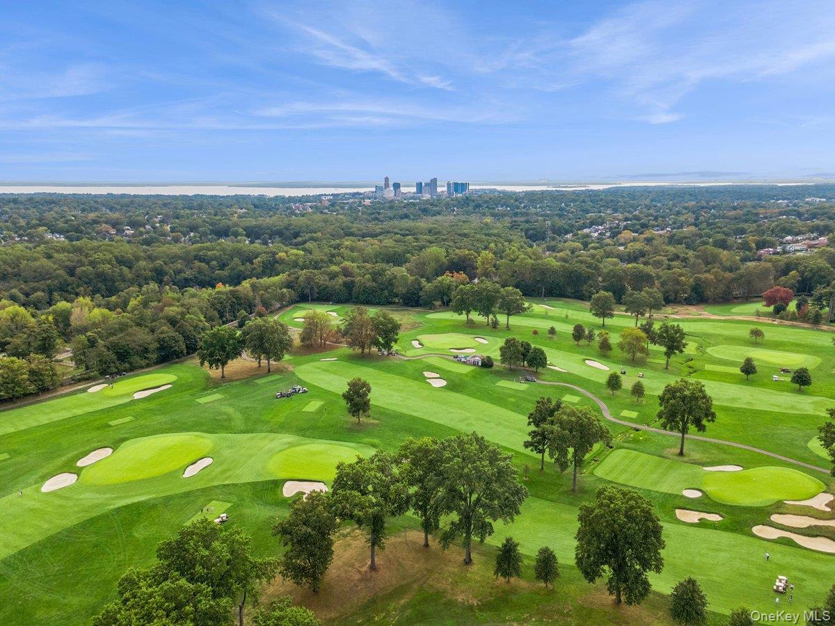 17 Deerfield Avenue, Eastchester, NY 10709