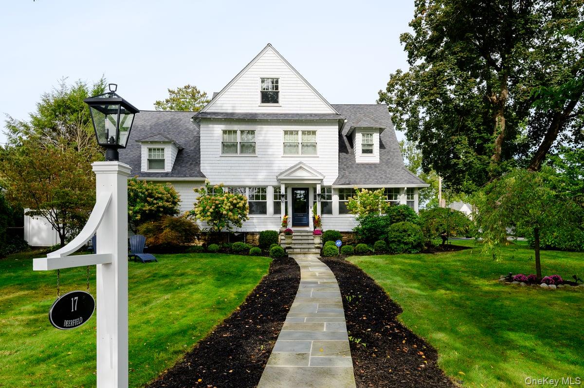 17 Deerfield Avenue, Eastchester, NY 10709