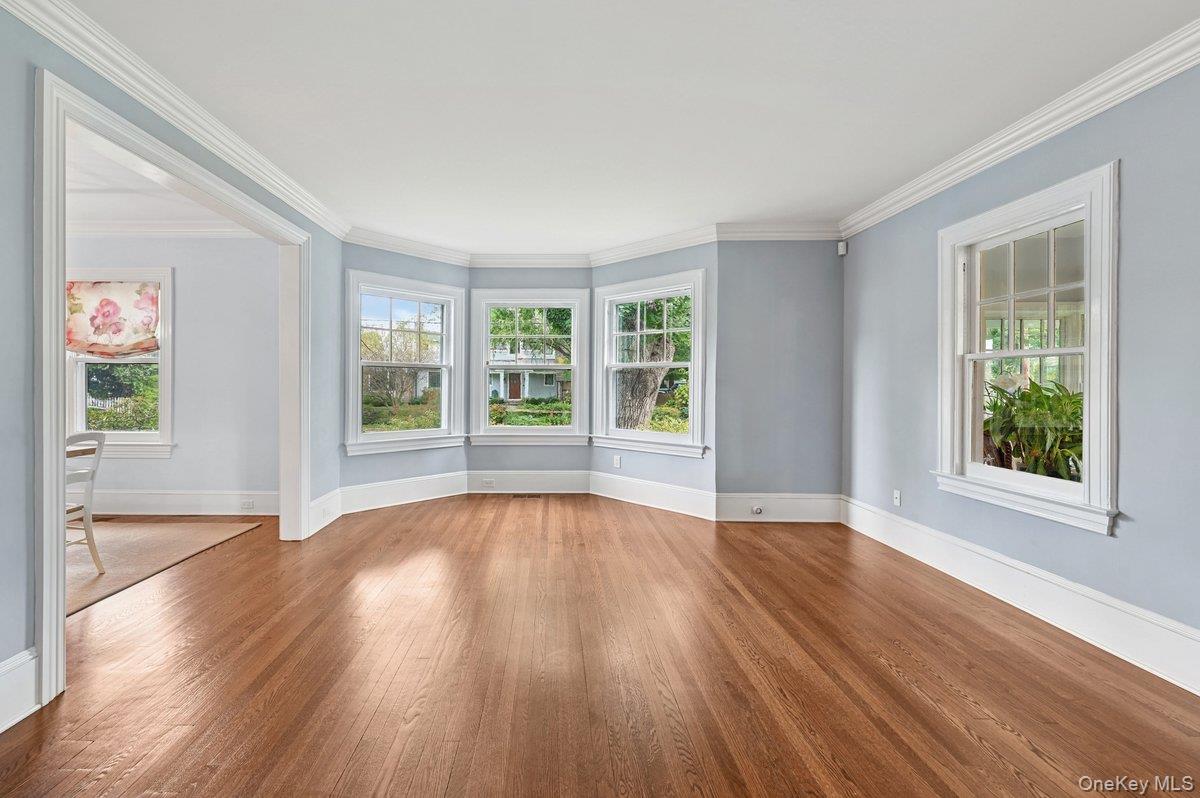 17 Deerfield Avenue, Eastchester, NY 10709