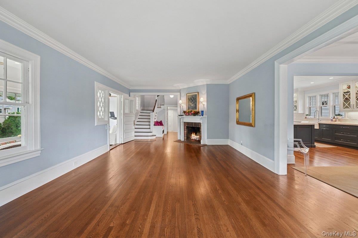 17 Deerfield Avenue, Eastchester, NY 10709