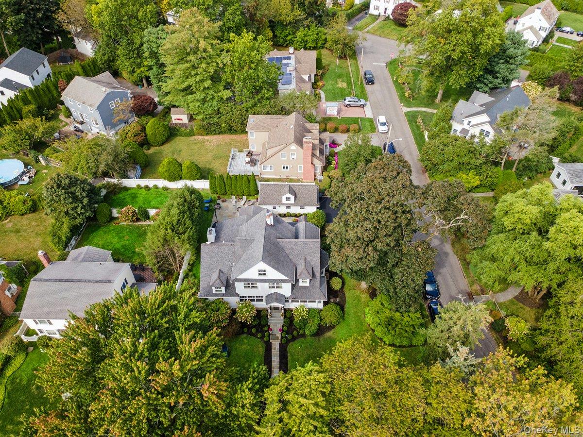 17 Deerfield Avenue, Eastchester, NY 10709