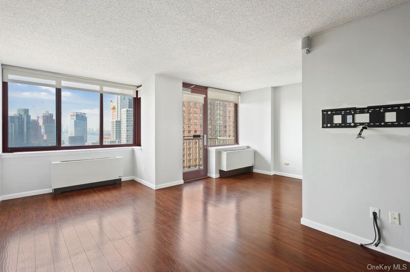 4-74 48th Avenue # 21N, Long Island City, NY 11109
