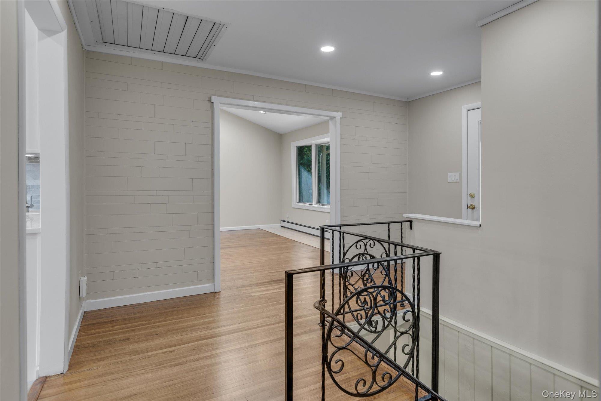 385 Salem Court, Hauppauge, NY 11788