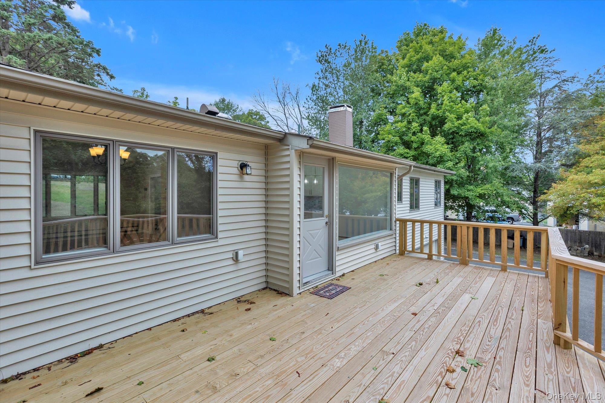 385 Salem Court, Hauppauge, NY 11788