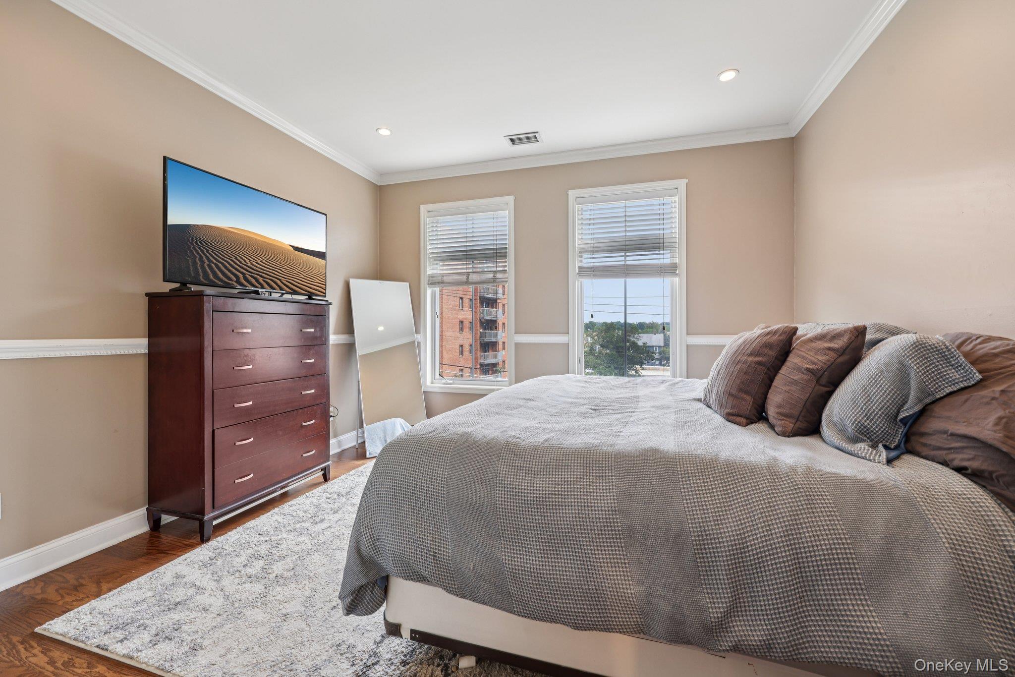 410 Westchester Avenue # 202, Port Chester, NY 10573