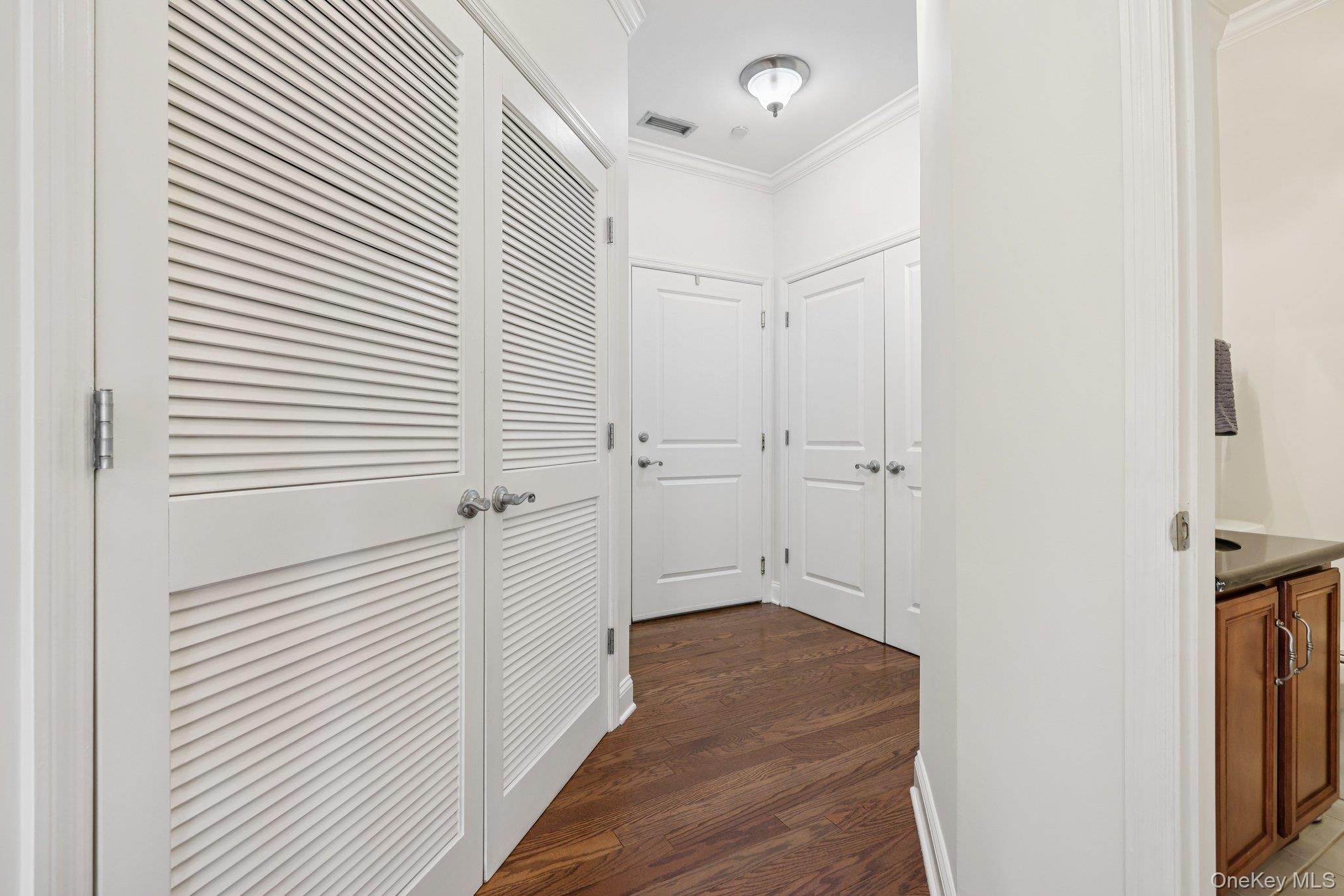 410 Westchester Avenue # 202, Port Chester, NY 10573