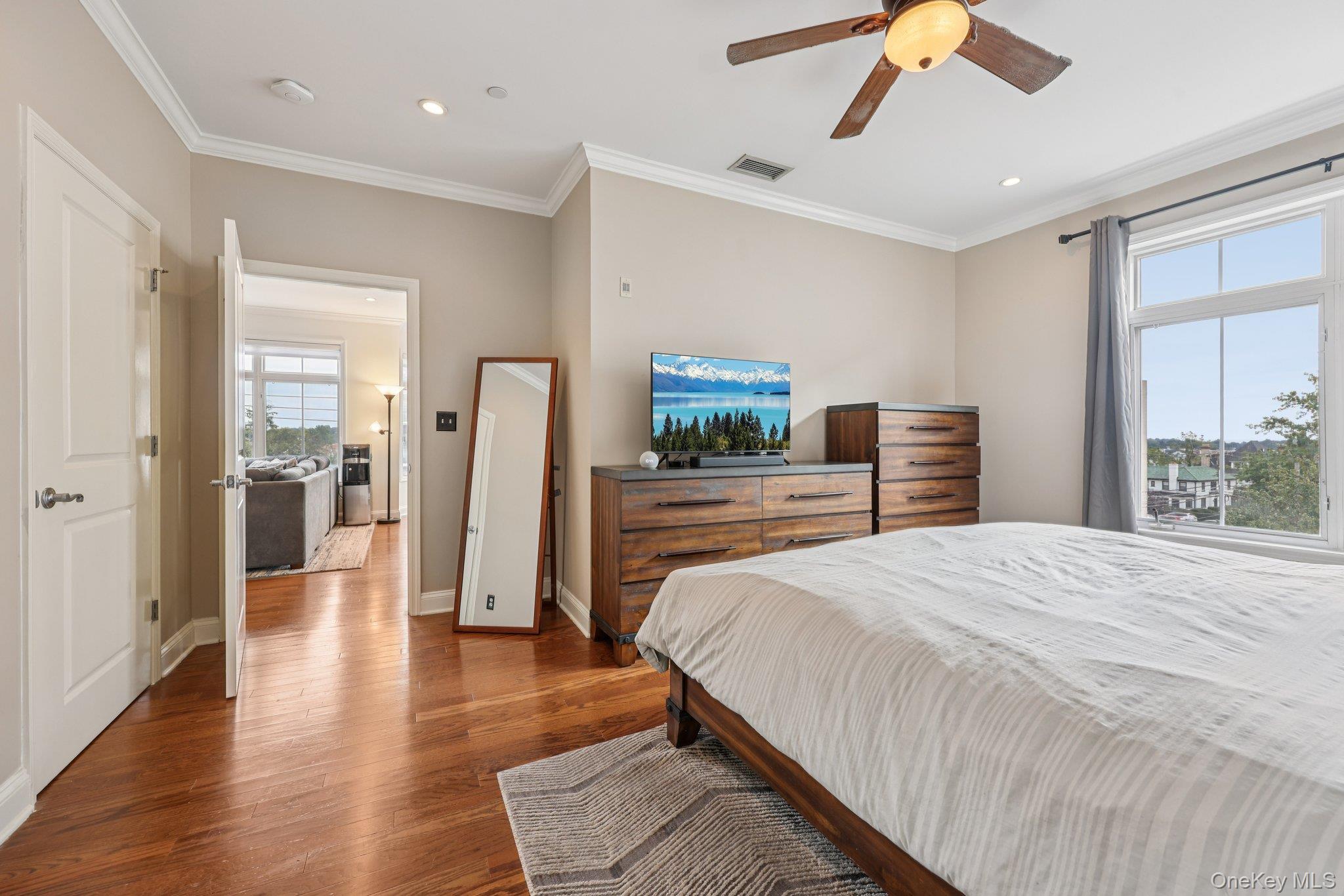 410 Westchester Avenue # 202, Port Chester, NY 10573