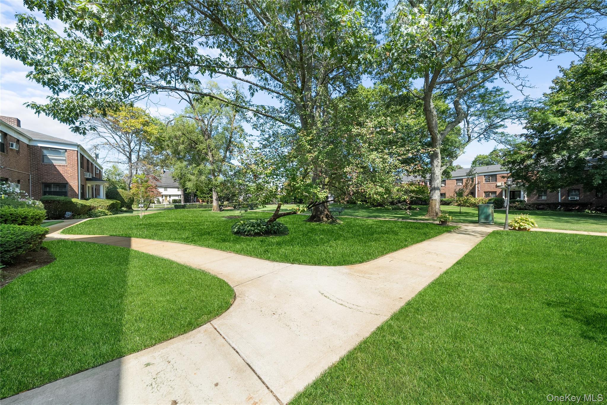 1195 East Broadway # L23, Hewlett, NY 11557