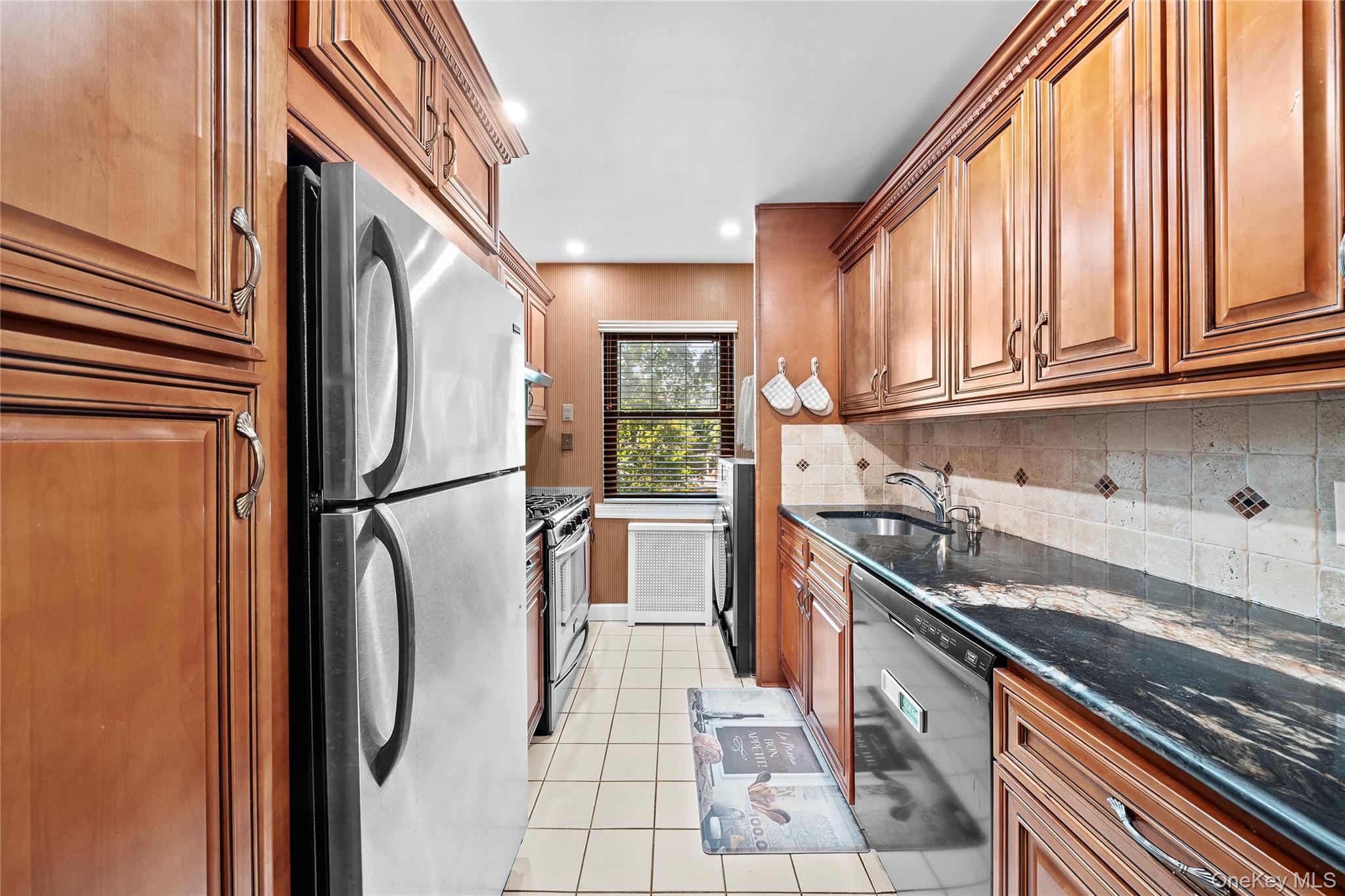 1195 East Broadway # L23, Hewlett, NY 11557