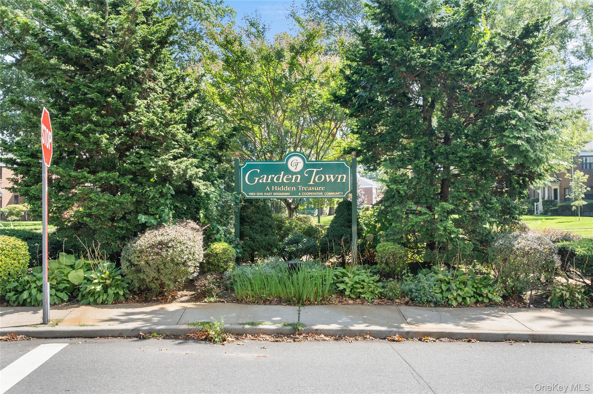 1195 East Broadway # L23, Hewlett, NY 11557