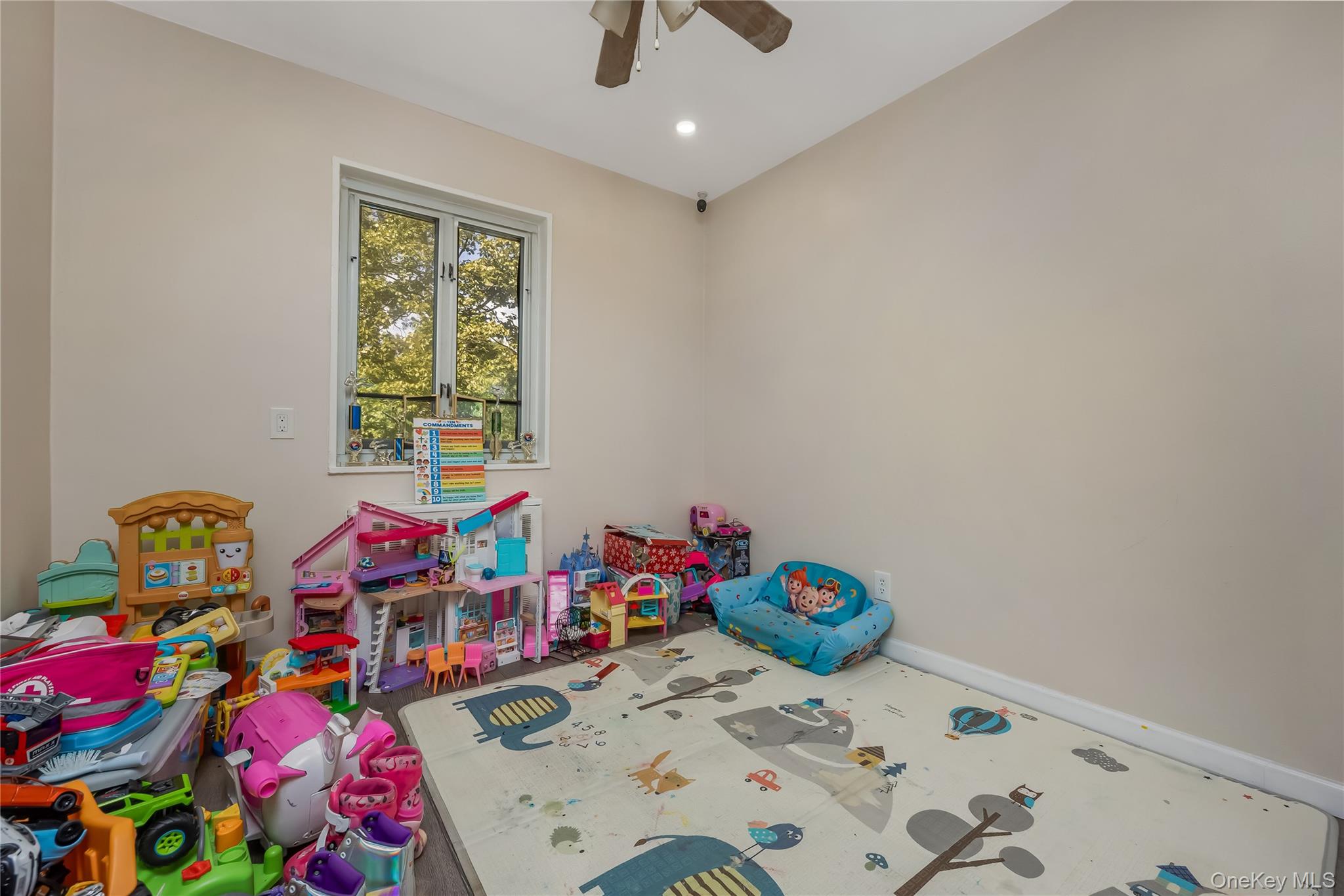 220-08 Stronghurst Avenue # 220-08, Queens Village, NY 11426