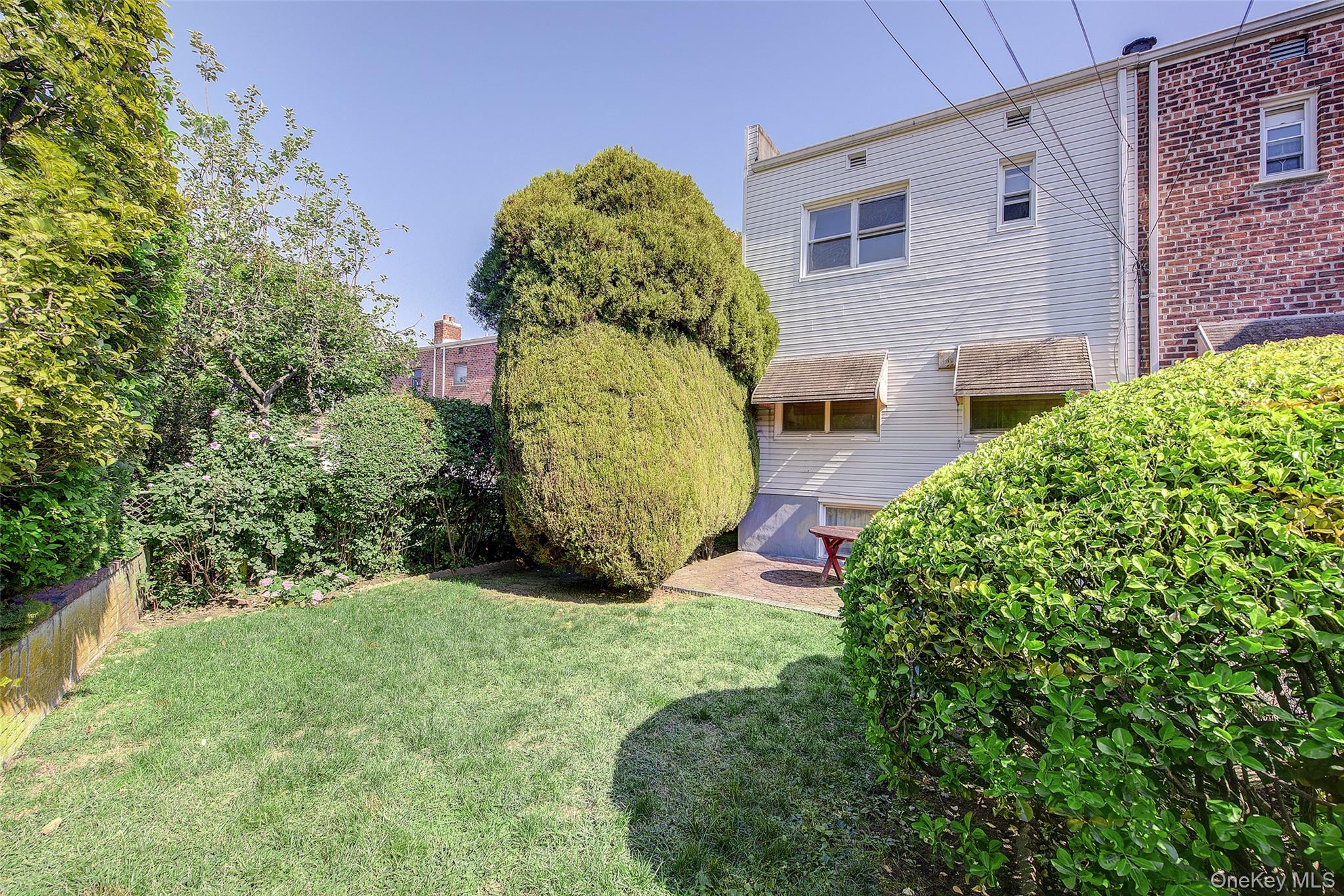 67-29 61st Drive, Middle Village, NY 11379