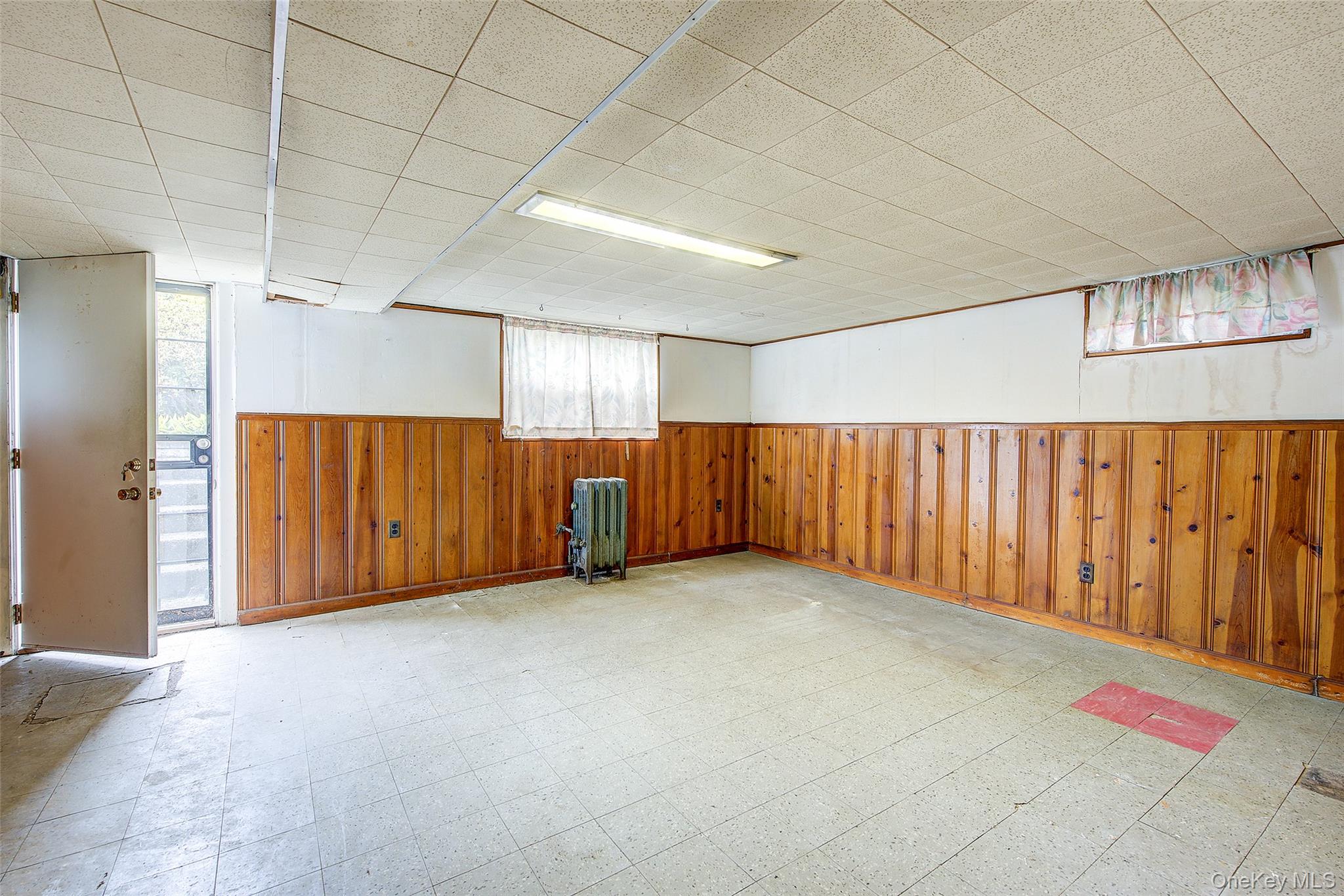 67-29 61st Drive, Middle Village, NY 11379