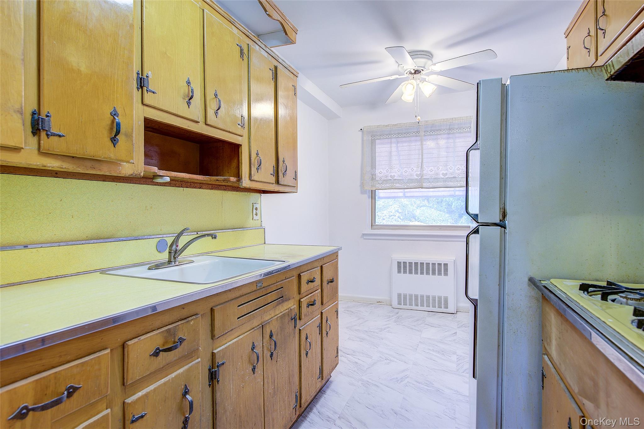 67-29 61st Drive, Middle Village, NY 11379