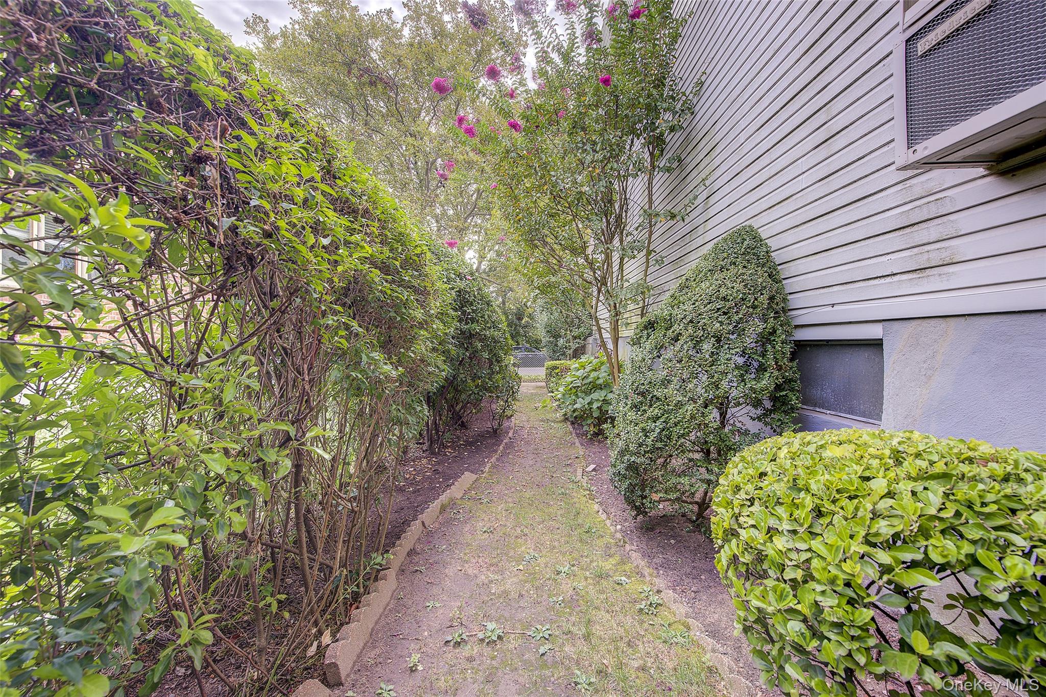 67-29 61st Drive, Middle Village, NY 11379