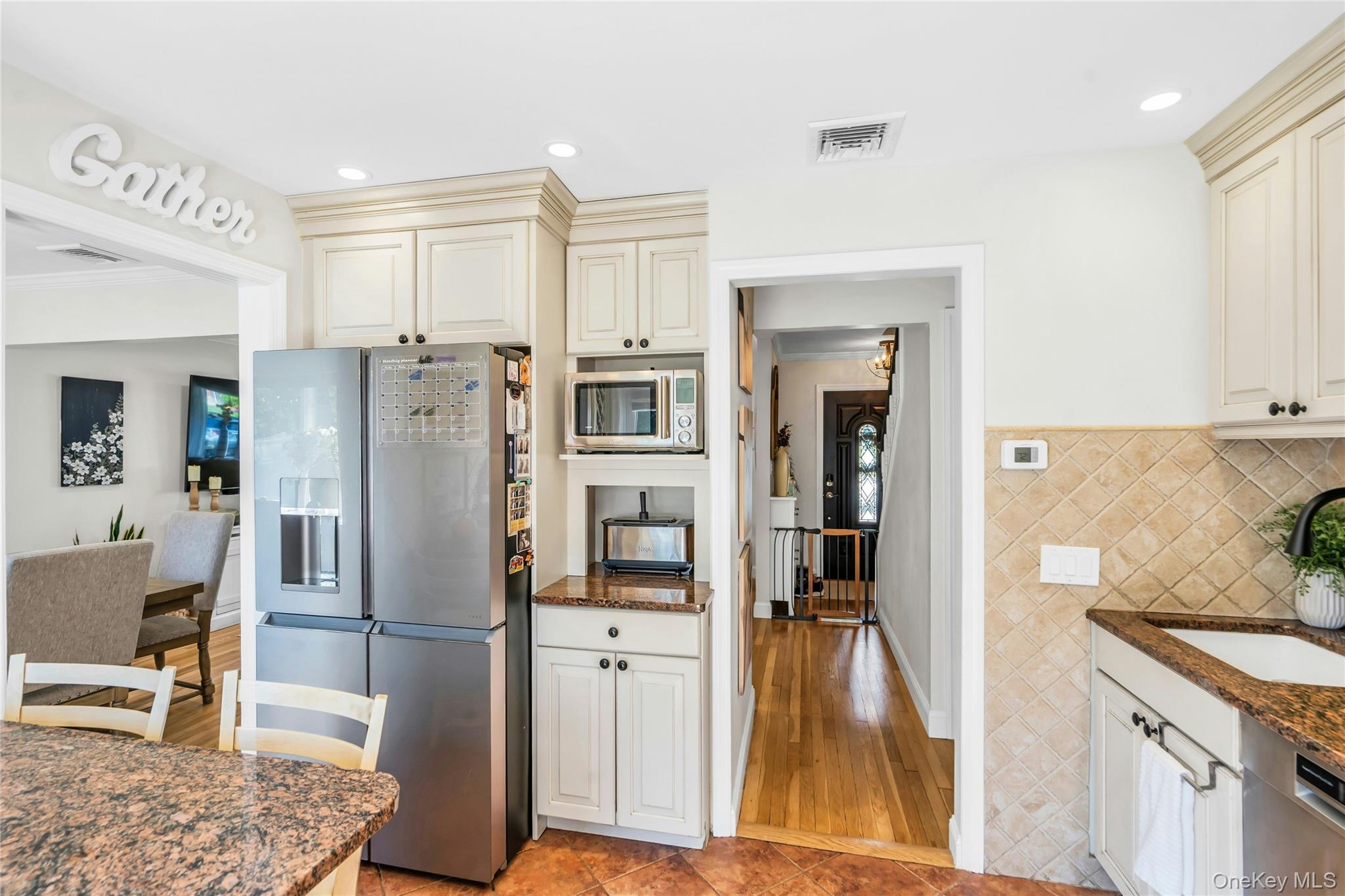 30 Rosalie Place, Commack, NY 11725