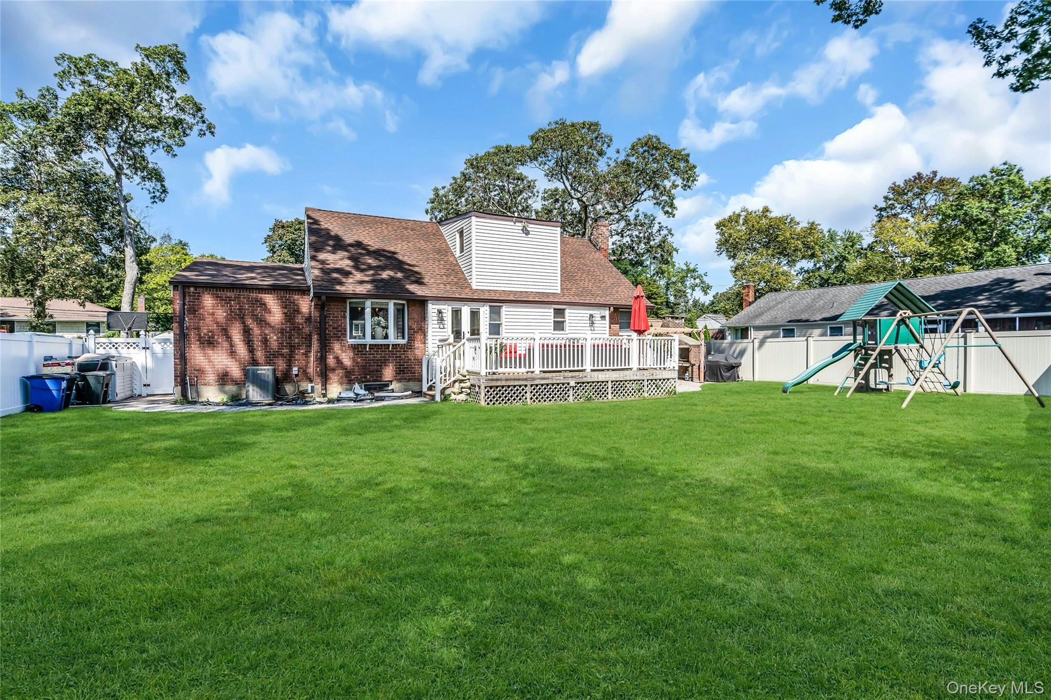 30 Rosalie Place, Commack, NY 11725