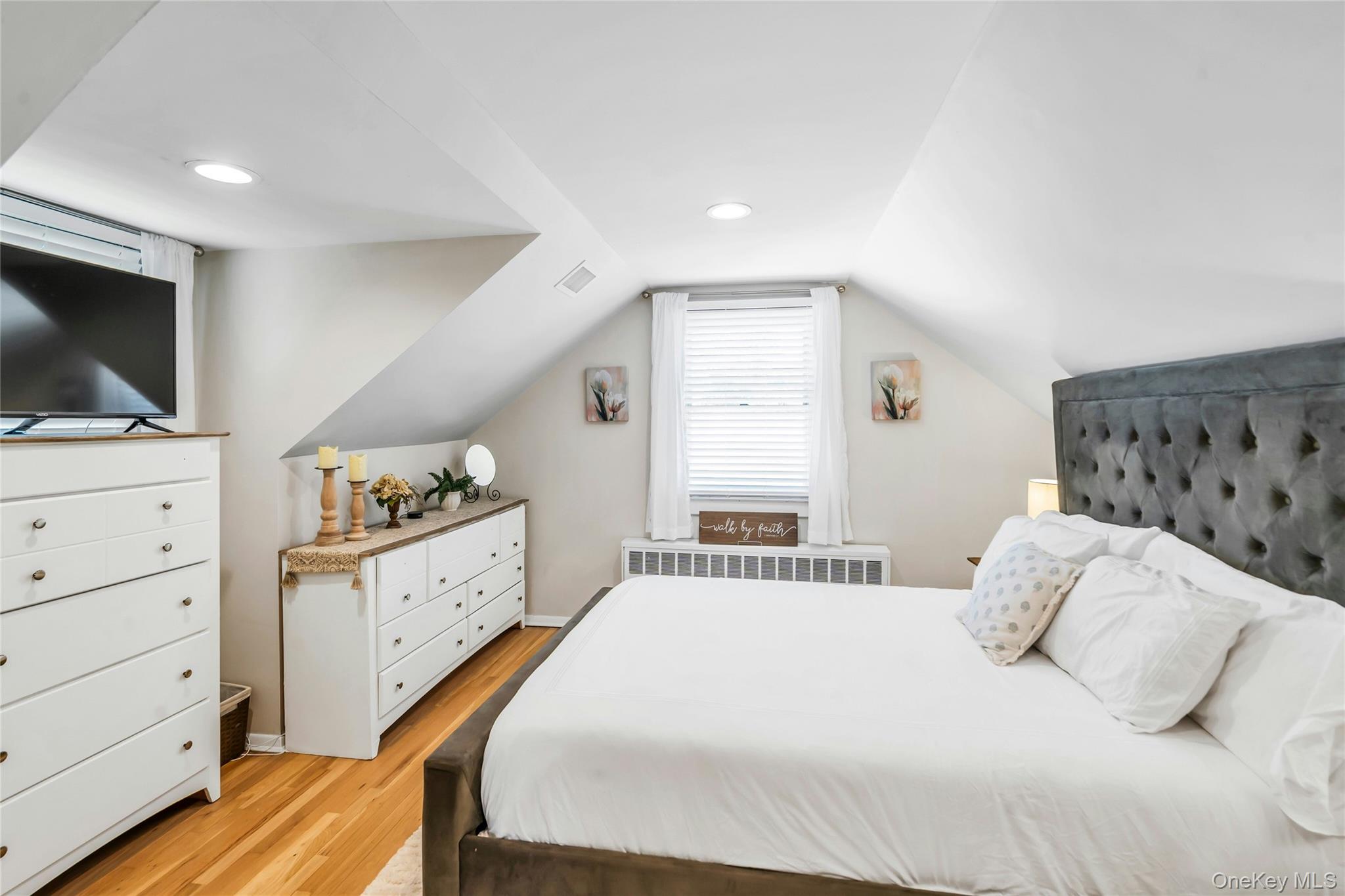 30 Rosalie Place, Commack, NY 11725