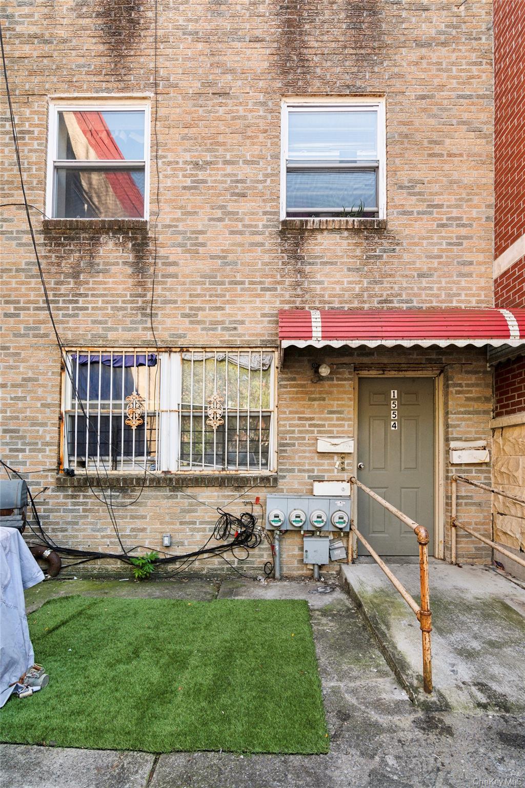 1554 Saint Marks Avenue, Brooklyn, NY 11233