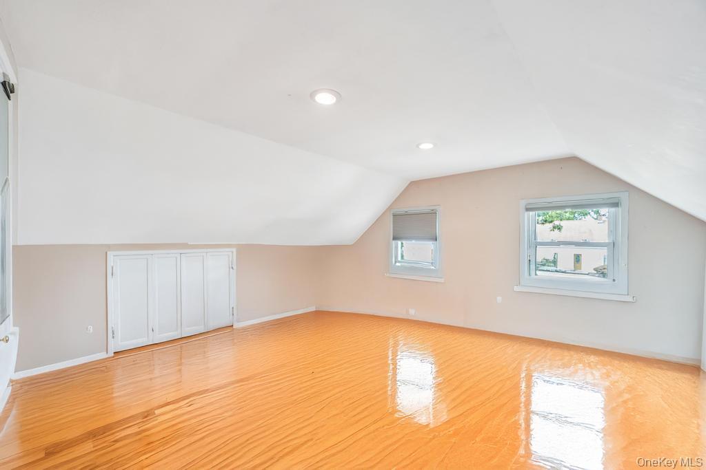 3 Snapdragon Lane, Levittown, NY 11756