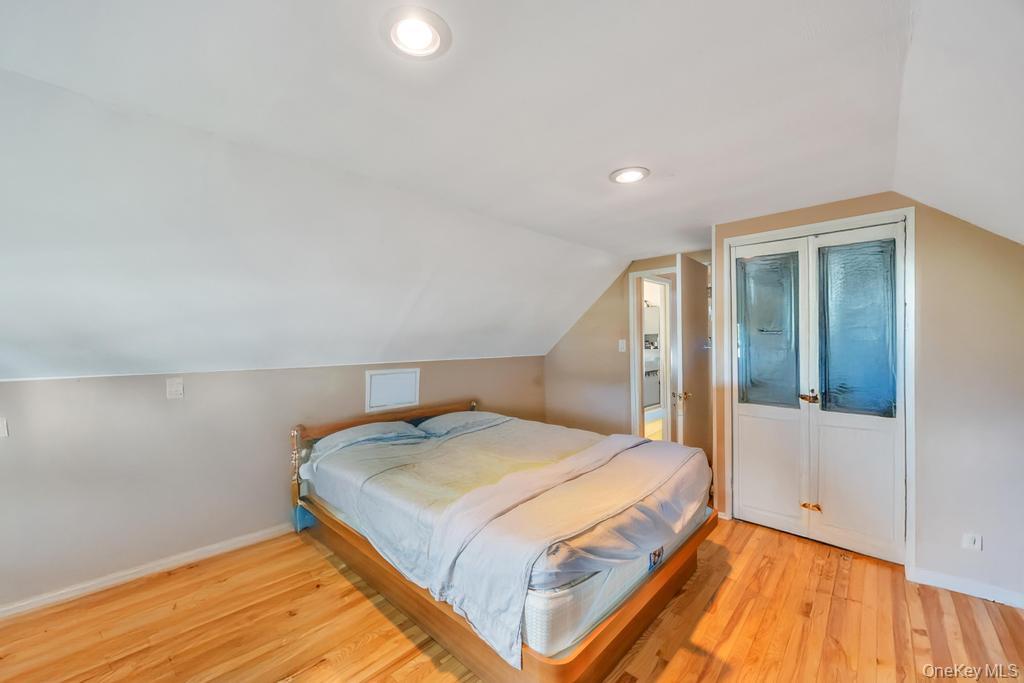 3 Snapdragon Lane, Levittown, NY 11756