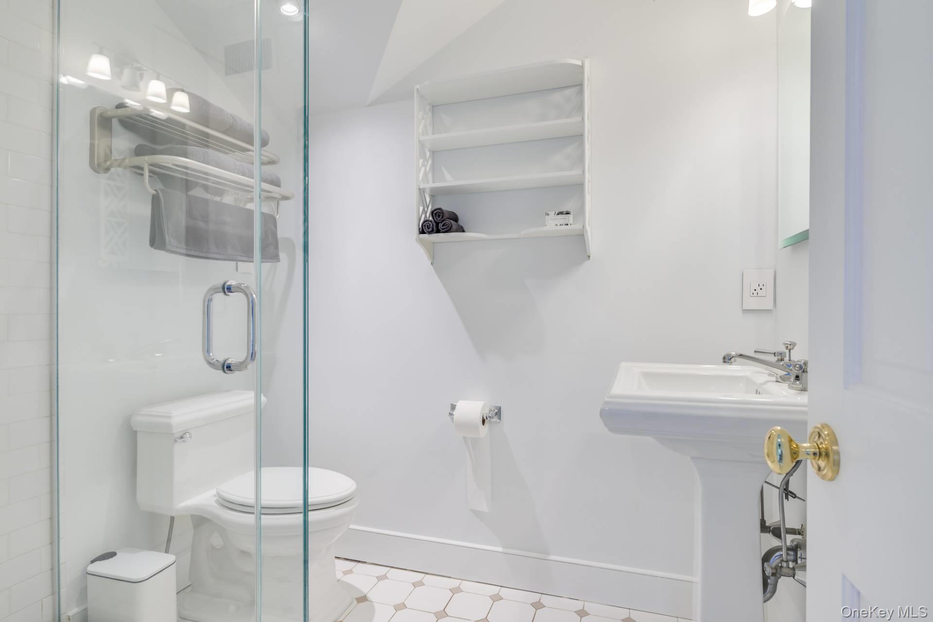 25 Henry Street, Sag Harbor, NY 11963