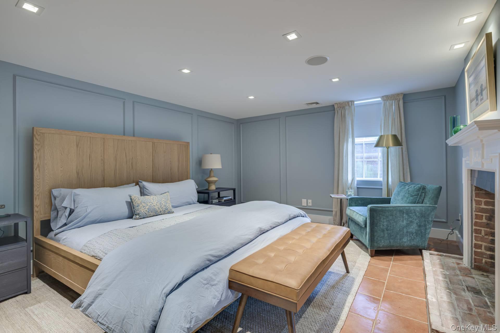 25 Henry Street, Sag Harbor, NY 11963