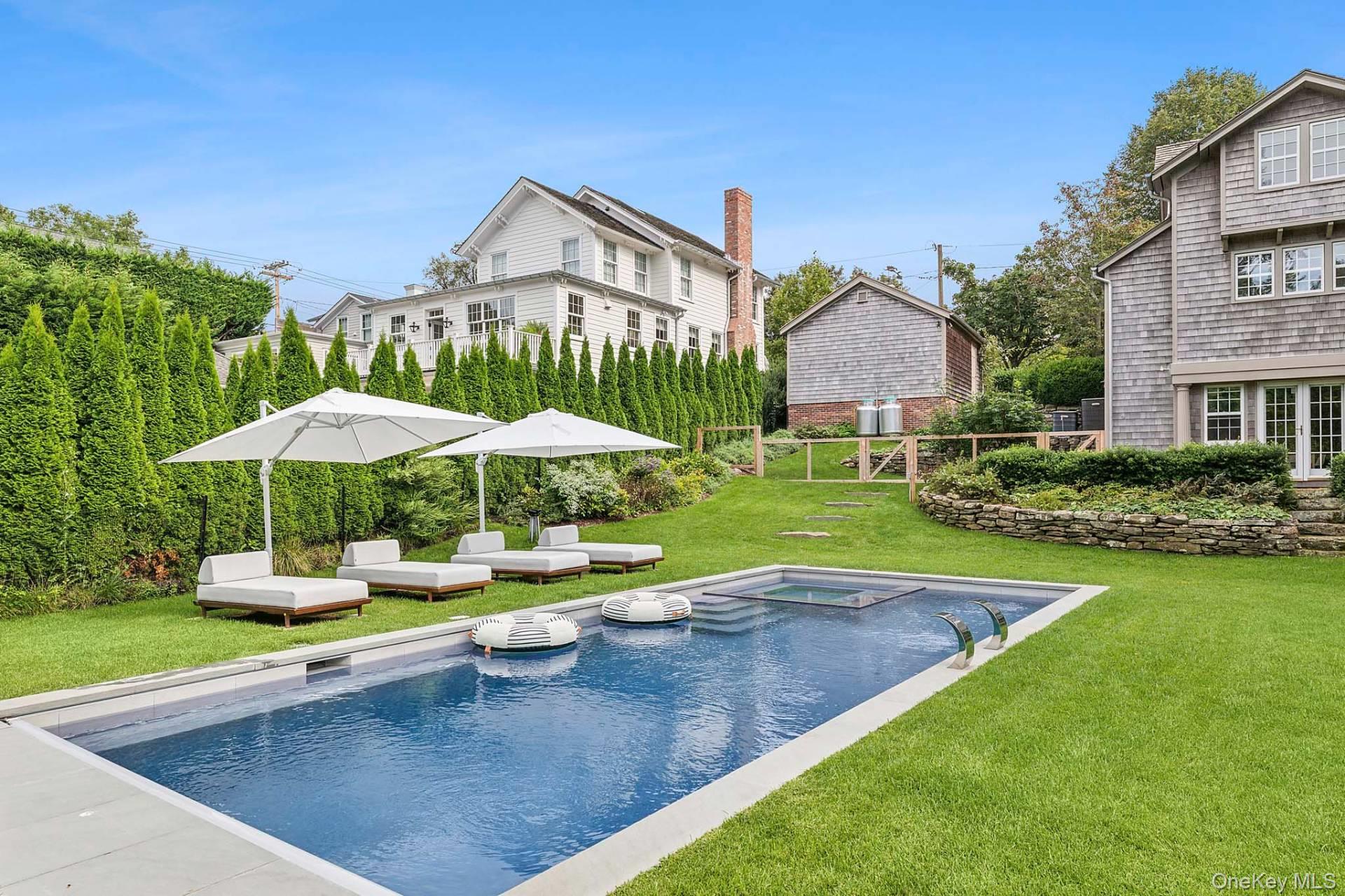 25 Henry Street, Sag Harbor, NY 11963