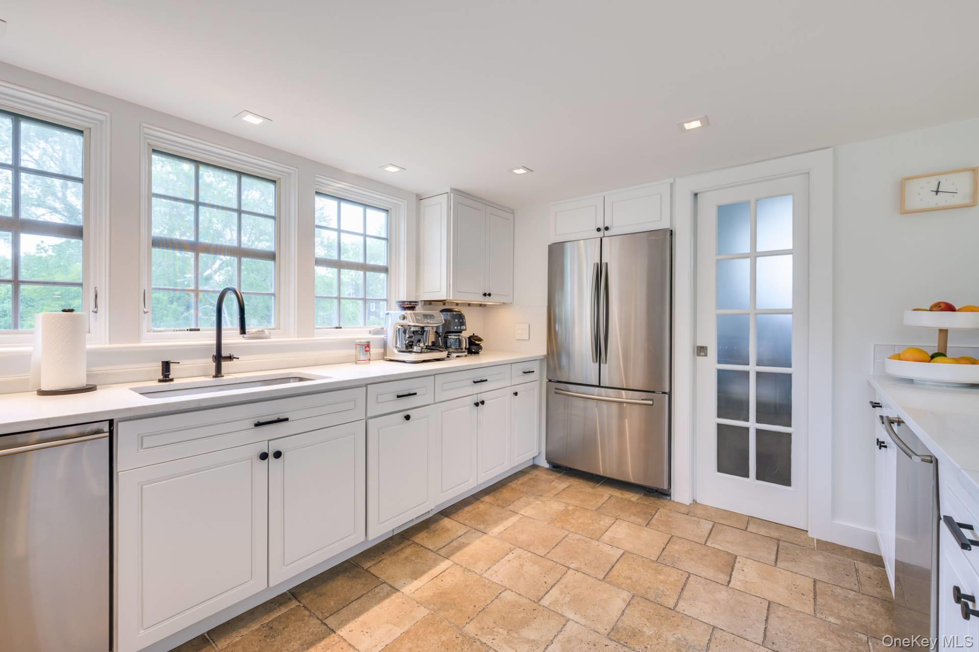 25 Henry Street, Sag Harbor, NY 11963