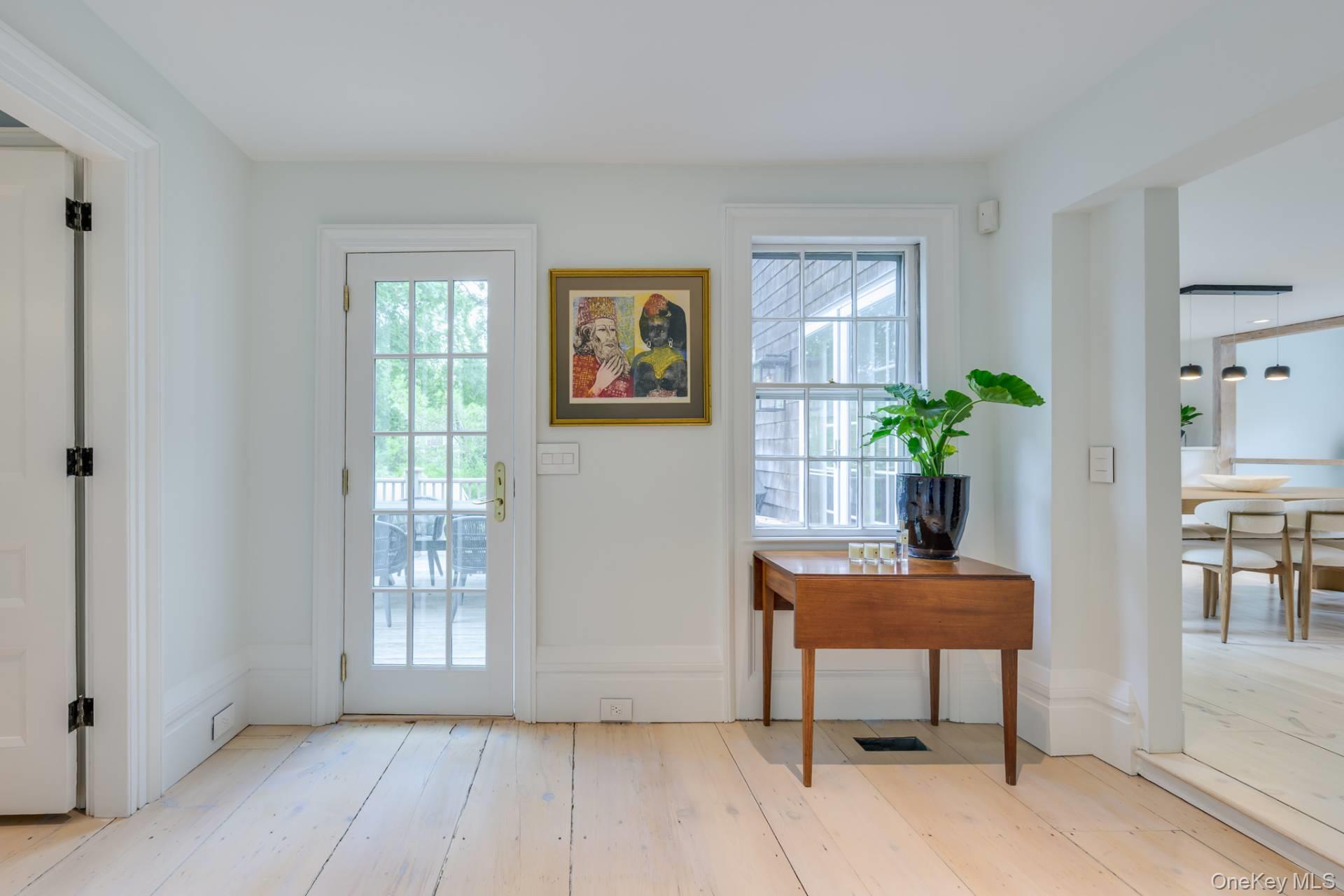 25 Henry Street, Sag Harbor, NY 11963