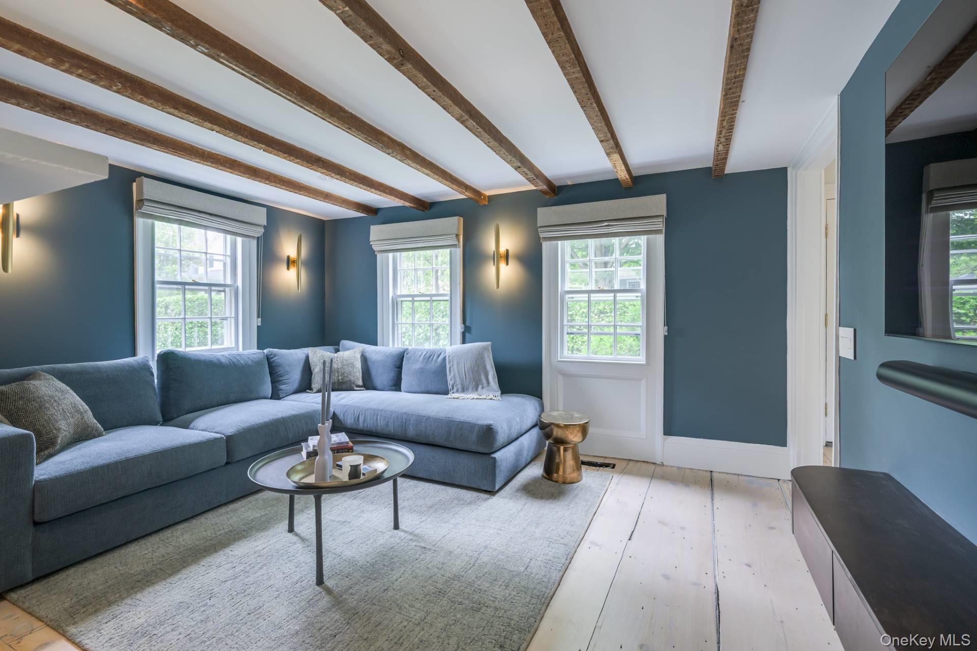 25 Henry Street, Sag Harbor, NY 11963