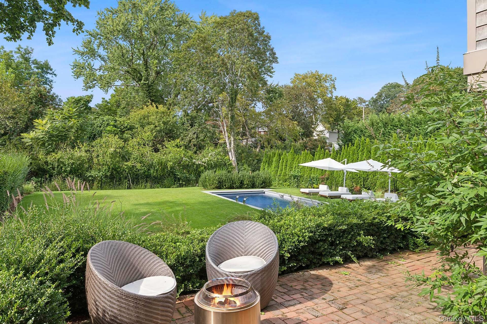 25 Henry Street, Sag Harbor, NY 11963