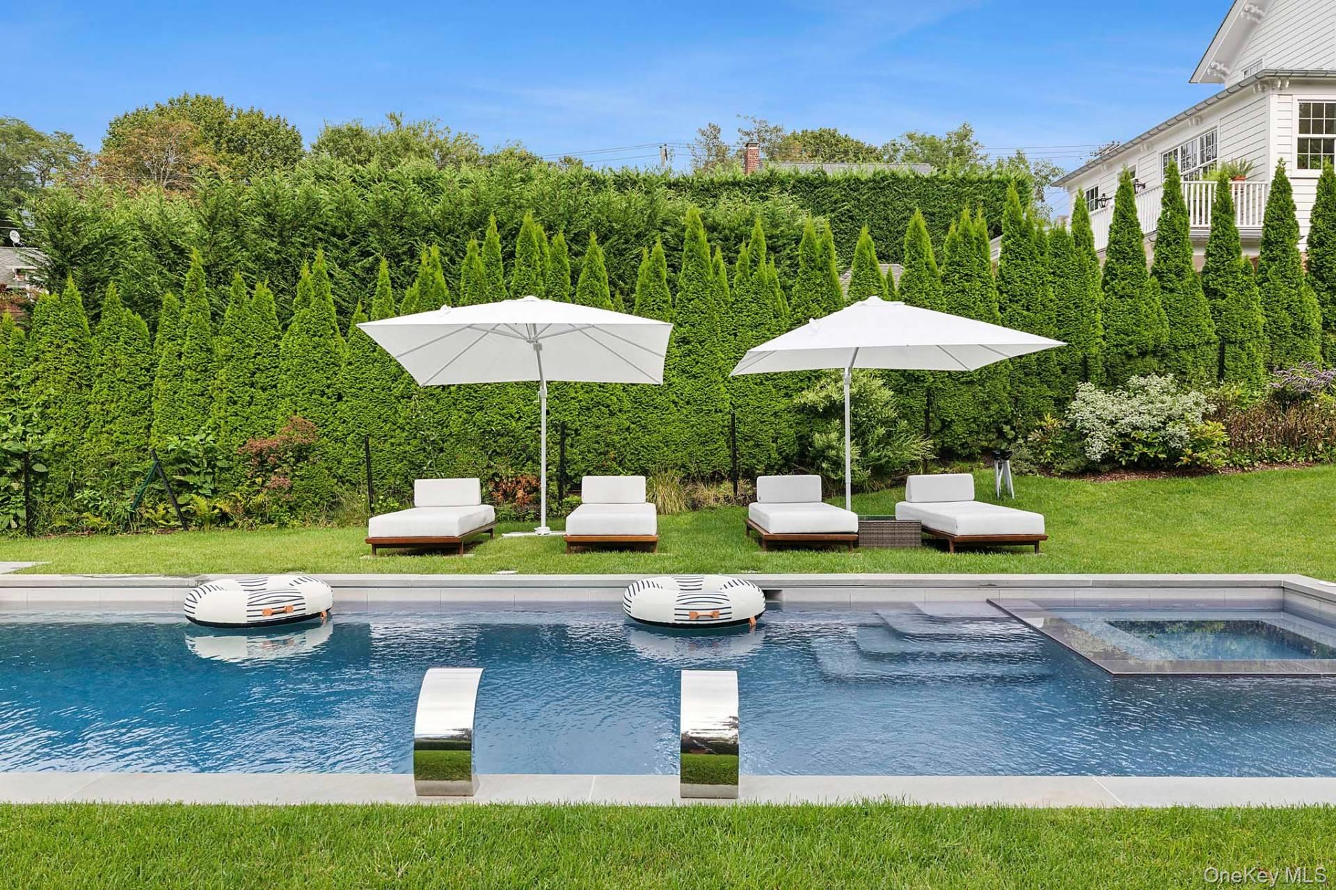 25 Henry Street, Sag Harbor, NY 11963