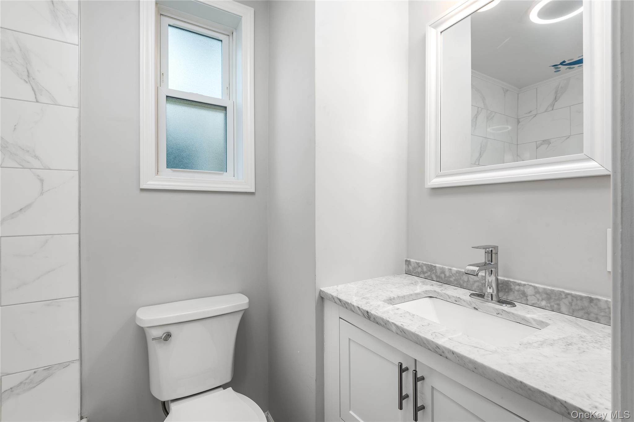 8921 Aubrey Avenue, Glendale, NY 11385