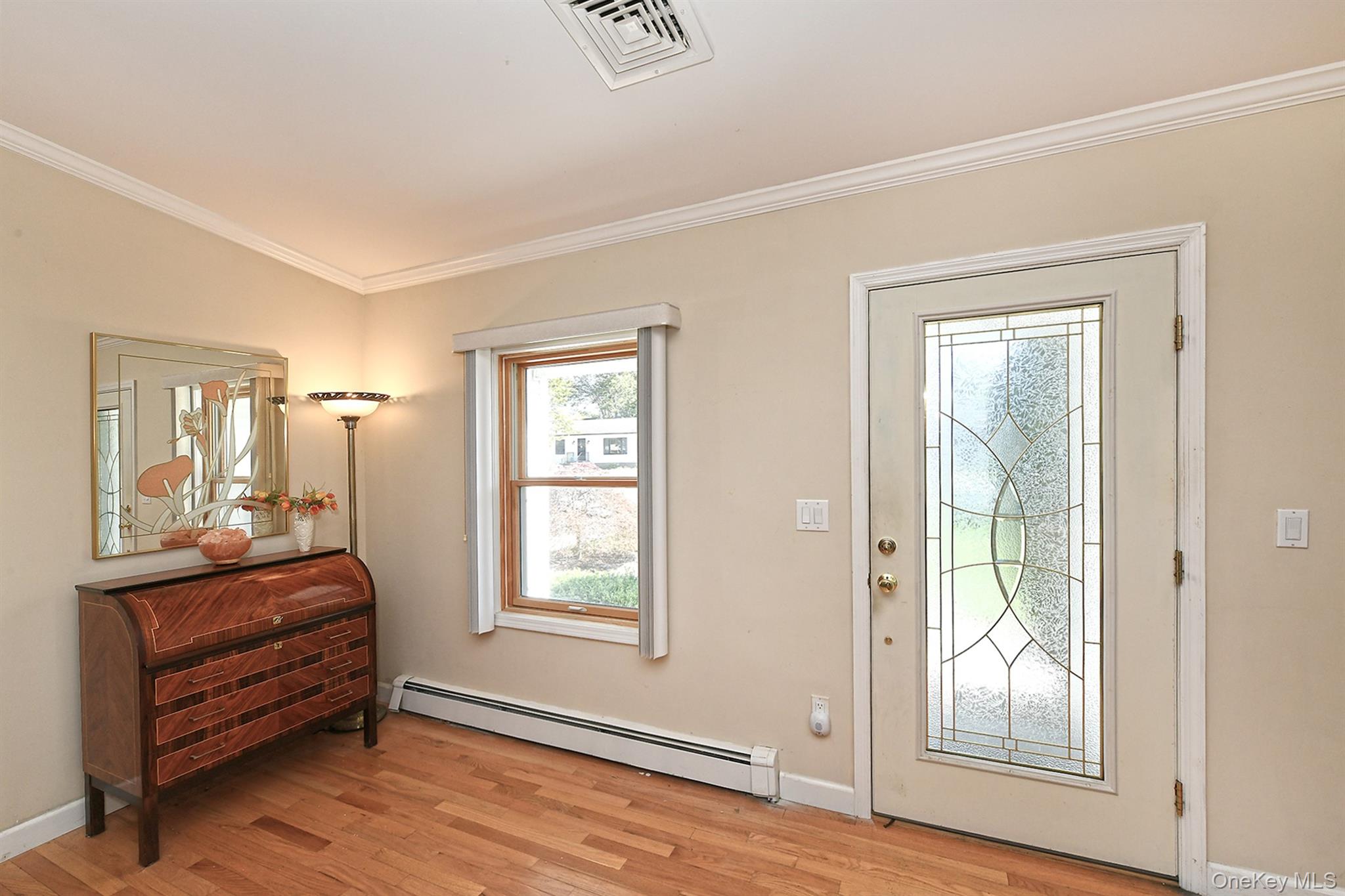 96 10th Avenue, Holtsville, NY 11742