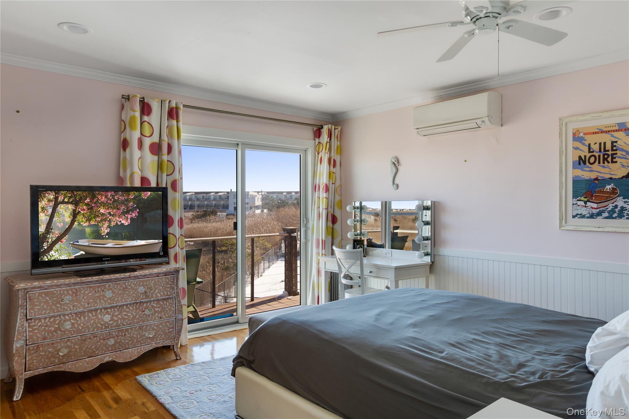 570 Dune Road, Westhampton Beach, NY 11978