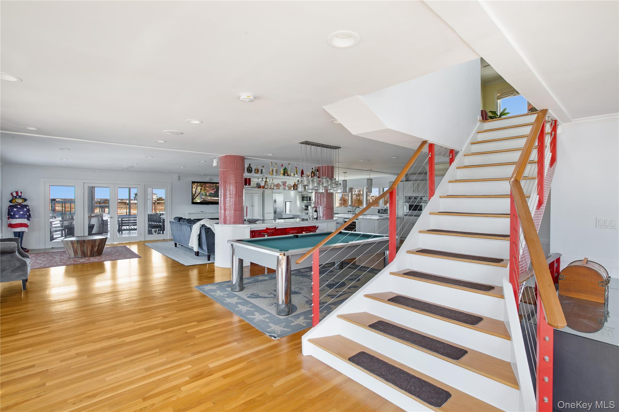 570 Dune Road, Westhampton Beach, NY 11978