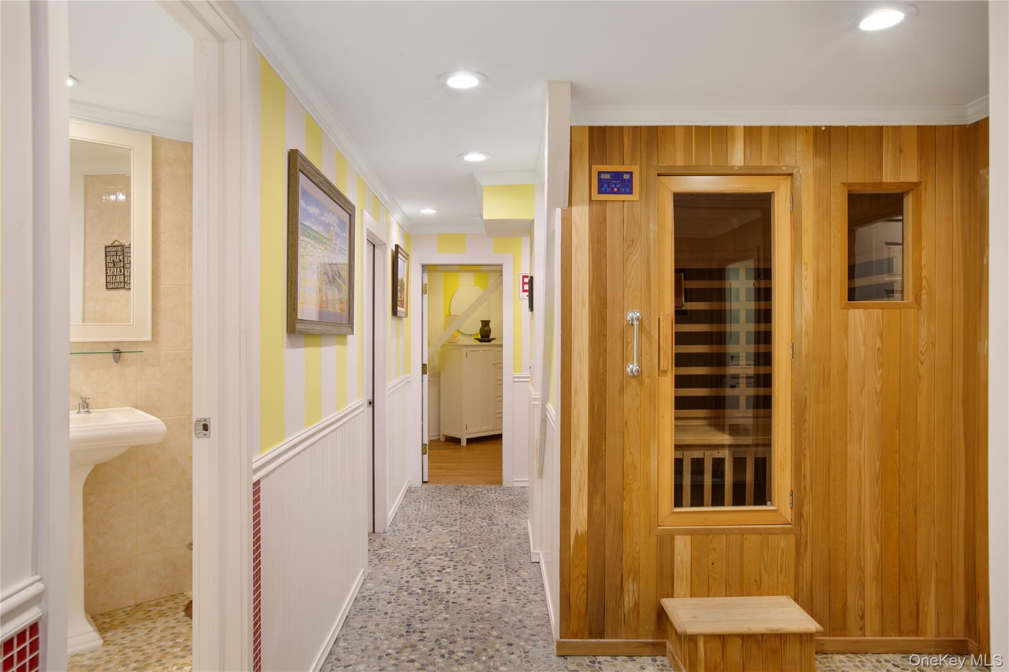 570 Dune Road, Westhampton Beach, NY 11978