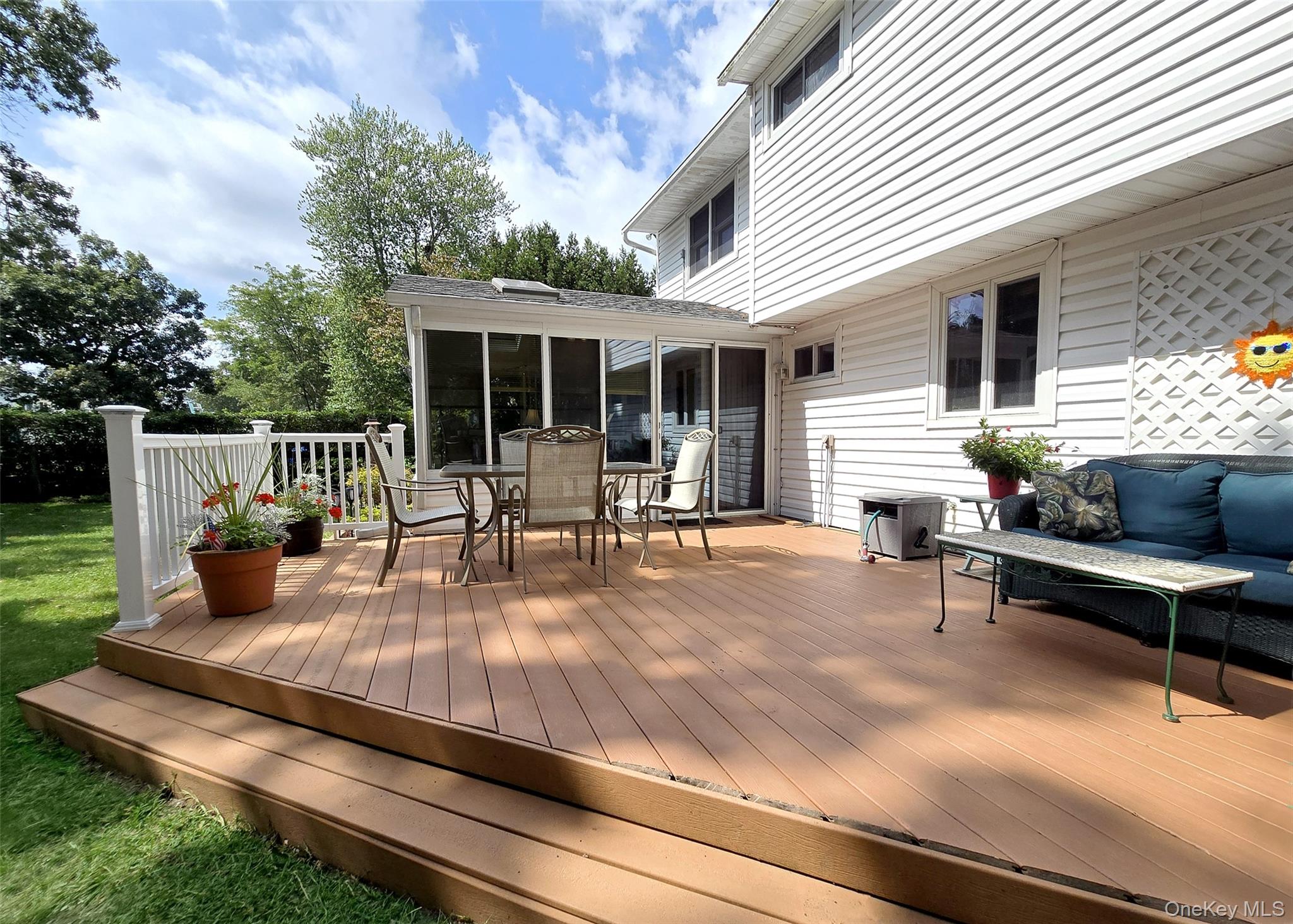 8 Corvette Road, Selden, NY 11784